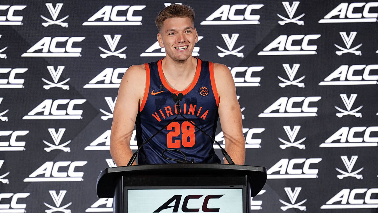 CHARLOTTE, NORTH CAROLINA - OCTOBER 07: Forward Thijs de Ridder #28 of the Virginia Cavaliers smiles during the ACC basketball tip off at Hilton Charlotte Uptown on October 07, 2026 in Charlotte, North Carolina.