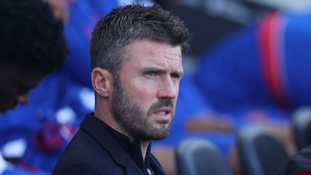 Michael Carrick, manager of Manchester United, looks on before the Premier League match between Fulham and Manchester United at Craven Cottage in London, on September 20, 2026.
