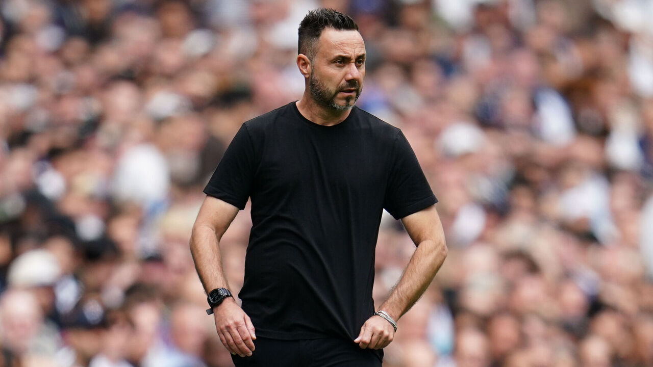 Roberto De Zerbi, manager of Tottenham Hotspur, watches the Premier League match between Tottenham Hotspur and Aston Villa at Tottenham Hotspur Stadium in London, United Kingdom, on September 19, 2026.