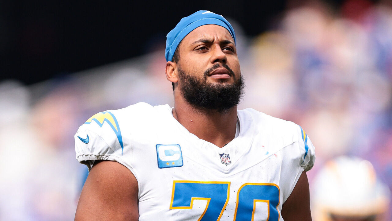 ORCHARD PARK, NEW YORK - SEPTEMBER 27: Rashawn Slater #70 of the Los Angeles Chargers walks off the field during halftime of the game against the Buffalo Bills at Highmark Stadium on September 27, 2026 in Orchard Park, New York.