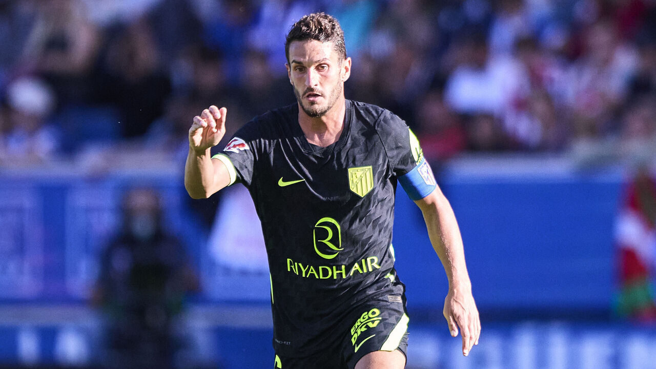 Koke Resurreccion of Atletico de Madrid controls the ball during the LaLiga EA Sports match between Deportivo Alaves and Atletico de Madrid at Estadio Mendizorrotza in Vitoria, Spain, on October 10, 2026.
