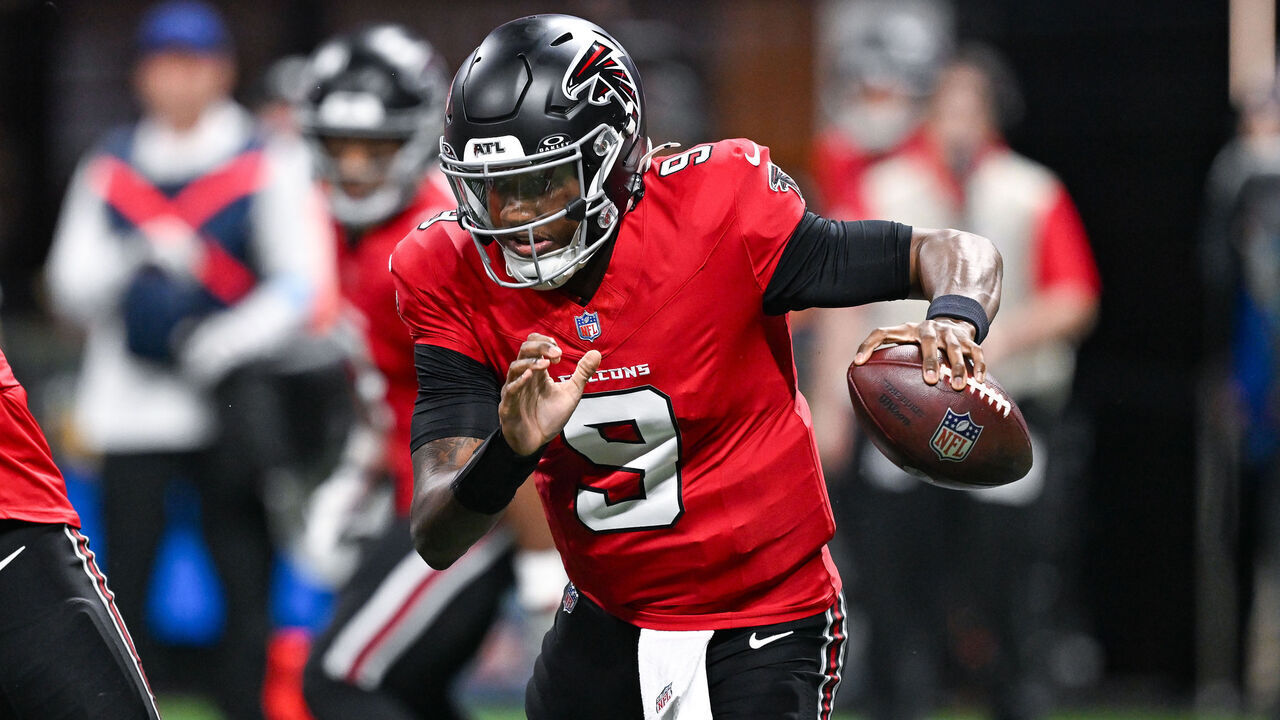 ATLANTA, GA - OCTOBER 11: Atlanta quarterback Michael Penix Jr. (9) moves in the pocket during the NFL game between the Baltimore Ravens and the Atlanta Falcons on October 11th, 2026 at Mercedes-Benz Stadium in Atlanta, GA.