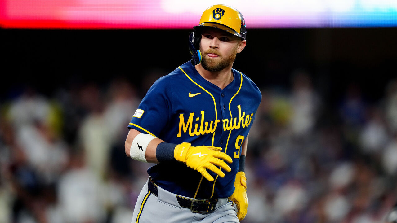 LOS ANGELES, CA - OCTOBER 14: Jake Bauers #9 of the Milwaukee Brewers rounds the bases after hitting a two run home run in the seventh inning during Game Three of the National League Championship Series between the Milwaukee Brewers and the Los Angeles Dodgers at UNIQLO Field at Dodger Stadium on Wednesday, October 14, 2026 in Los Angeles, California.