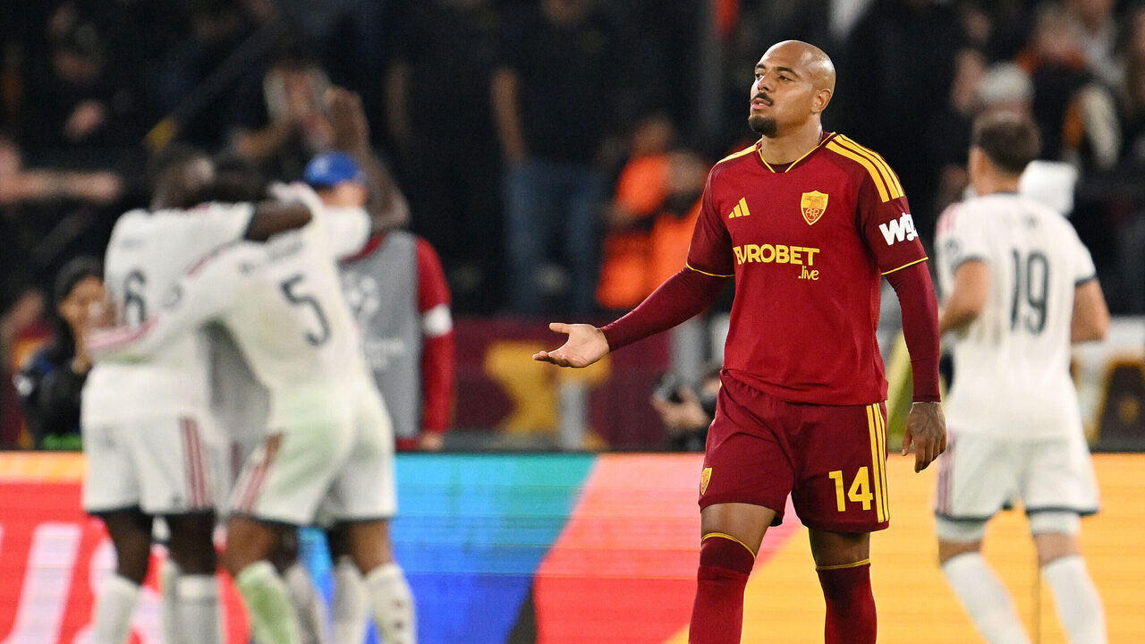 ROME, ITALY - OCTOBER 14: Donyell Malen of AS Roma reacts after Antonio Rudiger of Real Madrid scores his team’s fourth goal during the UEFA Champions League 2026/27 League Phase MD2 match between AS Roma and Real Madrid C.F. at Stadio Olimpico on October 14, 2026 in Rome, Italy.