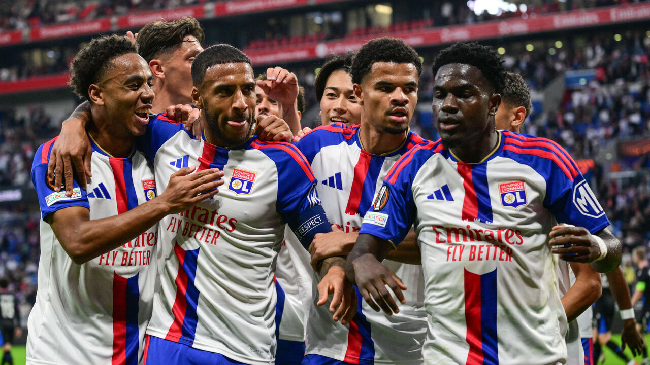 Lyon's French midfielder #08 Corentin Tolisso (2nd L) celebrates with team mates after scoring a goal during the UEFA Europa League, league phase matchday 2, football match between Olympique Lyonnais and Crystal Palace at the Groupama Stadium in Decines-Charpieu, near Lyon, on October 15, 2026.