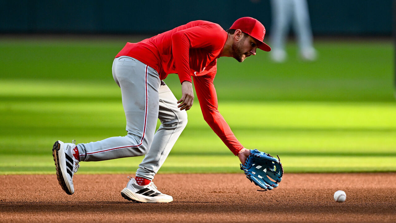 ATLANTA, GA - OCTOBER 01: Philadelphia shortstop Trea Turner (7) warms up prior to the start of the Philadelphia Phillies versus the Atlanta Braves in game 3 of the National League Wild Card Series on October 1st, 2026 at Truist Park in Atlanta, GA.