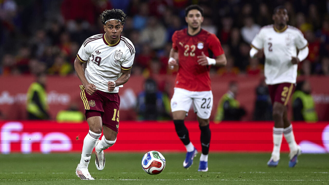 BARCELONA, SPAIN - MARCH 31: Lamine Yamal of Spain in action during an international friendly match between Spain and Egypt at RCDE Stadium on March 31, 2026 in Barcelona, Spain.