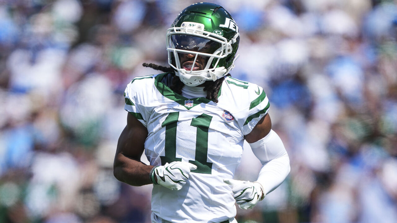 NASHVILLE, TENNESSEE - SEPTEMBER 13: Omar Cooper Jr. #11 of the New York Jets runs across the field during an NFL football game against the Tennessee Titans at Nissan Stadium on September 13, 2026 in Nashville, Tennessee.