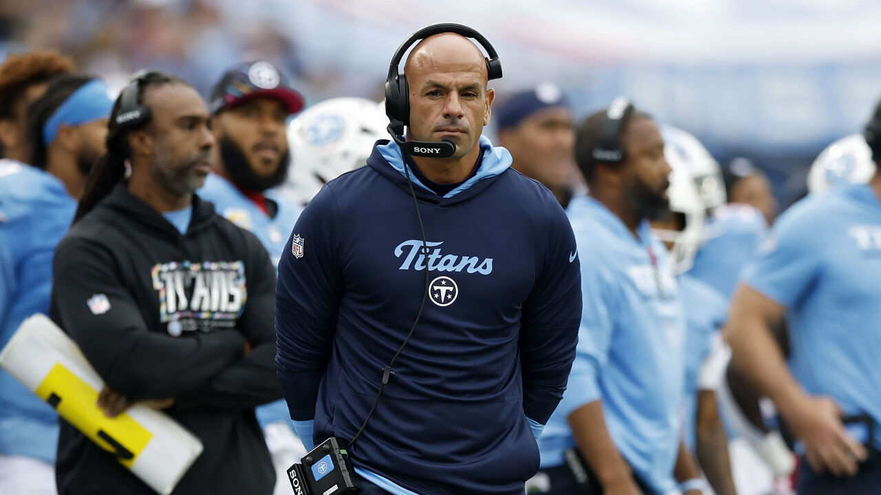 NASHVILLE, TENNESSEE - OCTOBER 11: Head coach Robert Saleh of the Tennessee Titans looks on during the first quarter of the game against the Houston Texans at Nissan Stadium on October 11, 2026 in Nashville, Tennessee.