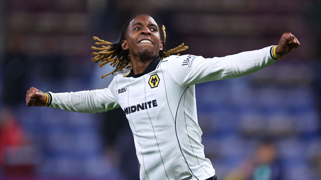BURNLEY, ENGLAND - OCTOBER 16: Tawanda Chirewa of Wolverhampton Wanderers celebrates the Sky Bet Championship 2026/27 match between Burnley and Wolverhampton Wanderers at Turf Moor on October 16, 2026 in Burnley, United Kingdom.