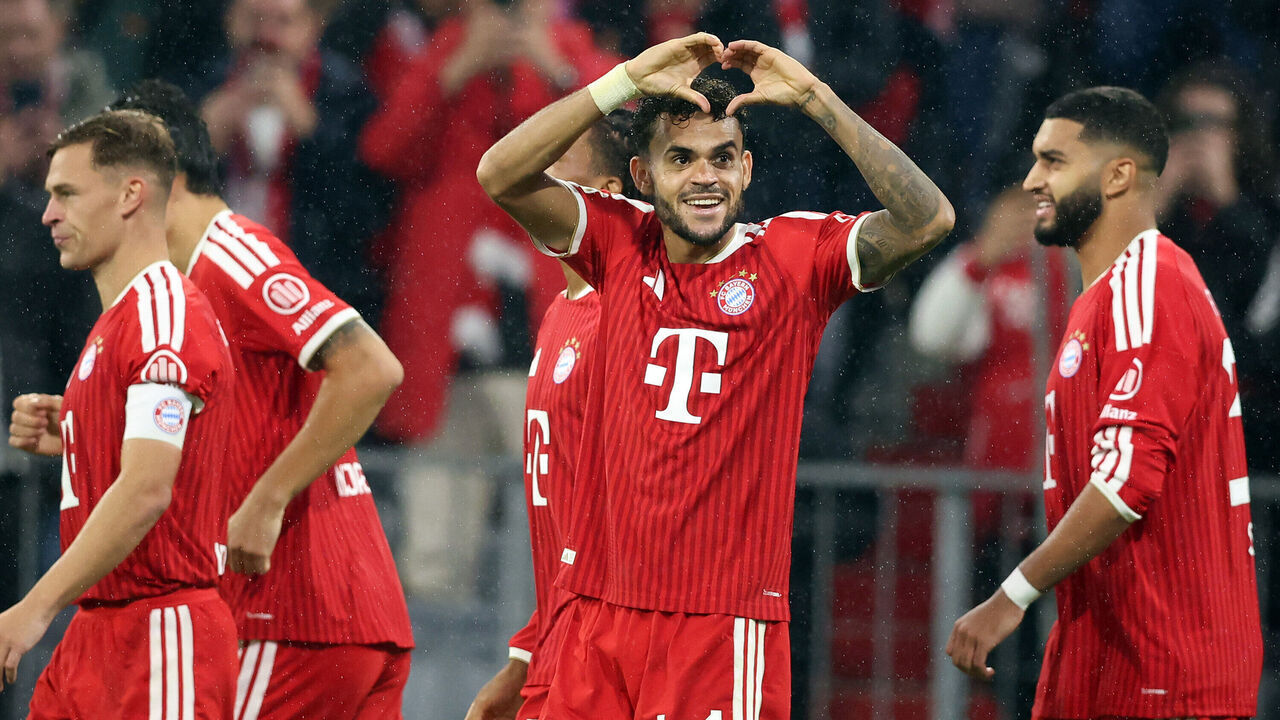 MUNICH, GERMANY - OCTOBER 17: Luis Diaz of FC Bayern Muenchen celebrates as he scores the goal 5:0 during the Bundesliga 2026/27 match between FC Bayern München and RB Leipzig at Allianz Arena on October 17, 2026 in Munich, Germany.