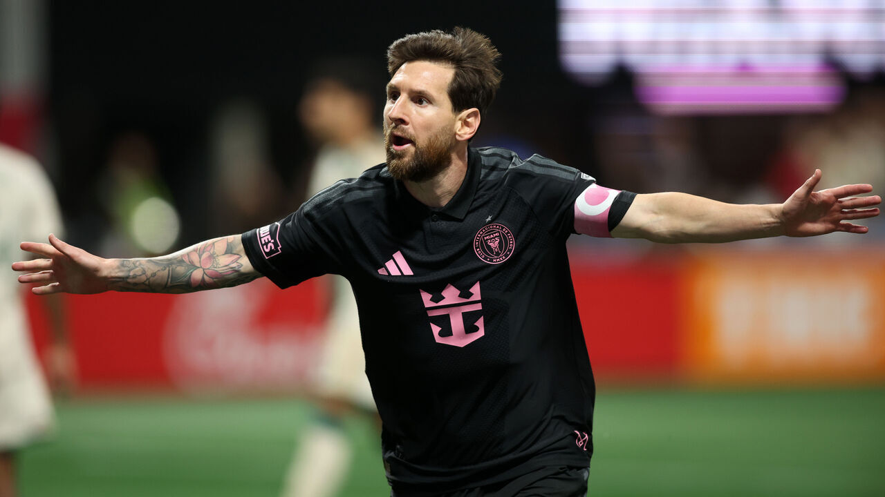 ATLANTA, GEORGIA - OCTOBER 17: Lionel Messi #10 of Inter Miami CF celebrates scoring his team's second goal with teammates during the MLS match between Atlanta United FC and Inter Miami CF at Mercedes-Benz Stadium on October 17, 2026 in Atlanta, Georgia.