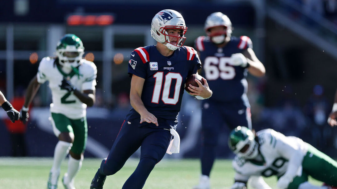 Maye's 3 TD passes help Patriots stave off late push by | theScore