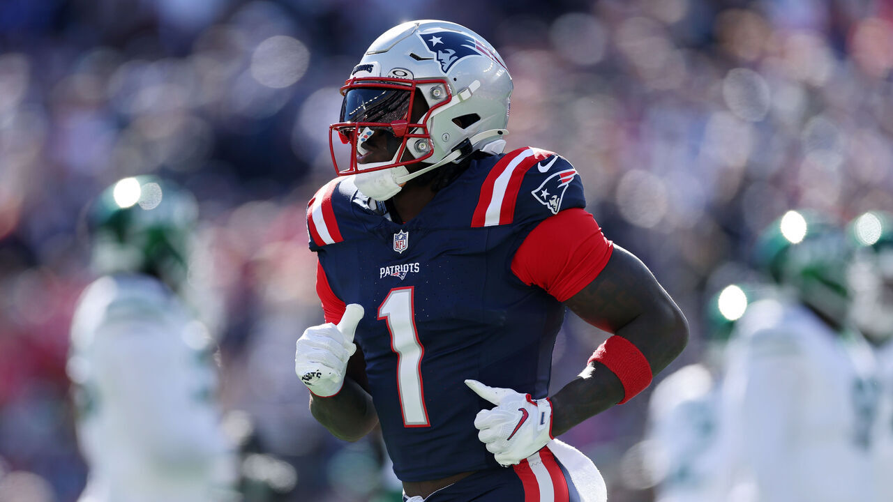 FOXBOROUGH, MASSACHUSETTS - OCTOBER 18: A.J. Brown #1 of the New England Patriots looks on during the first quarter against the New York Jets at Gillette Stadium on October 18, 2026 in Foxborough, Massachusetts.
