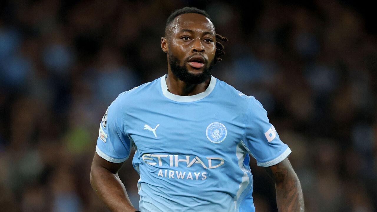 MANCHESTER, ENGLAND - OCTOBER 14: Antoine Semenyo of Manchester City in action during the UEFA Champions League 2026/27 League Phase MD2 match between Manchester City and Paris Saint-Germain at City of Manchester Stadium on October 14, 2026 in Manchester, England.