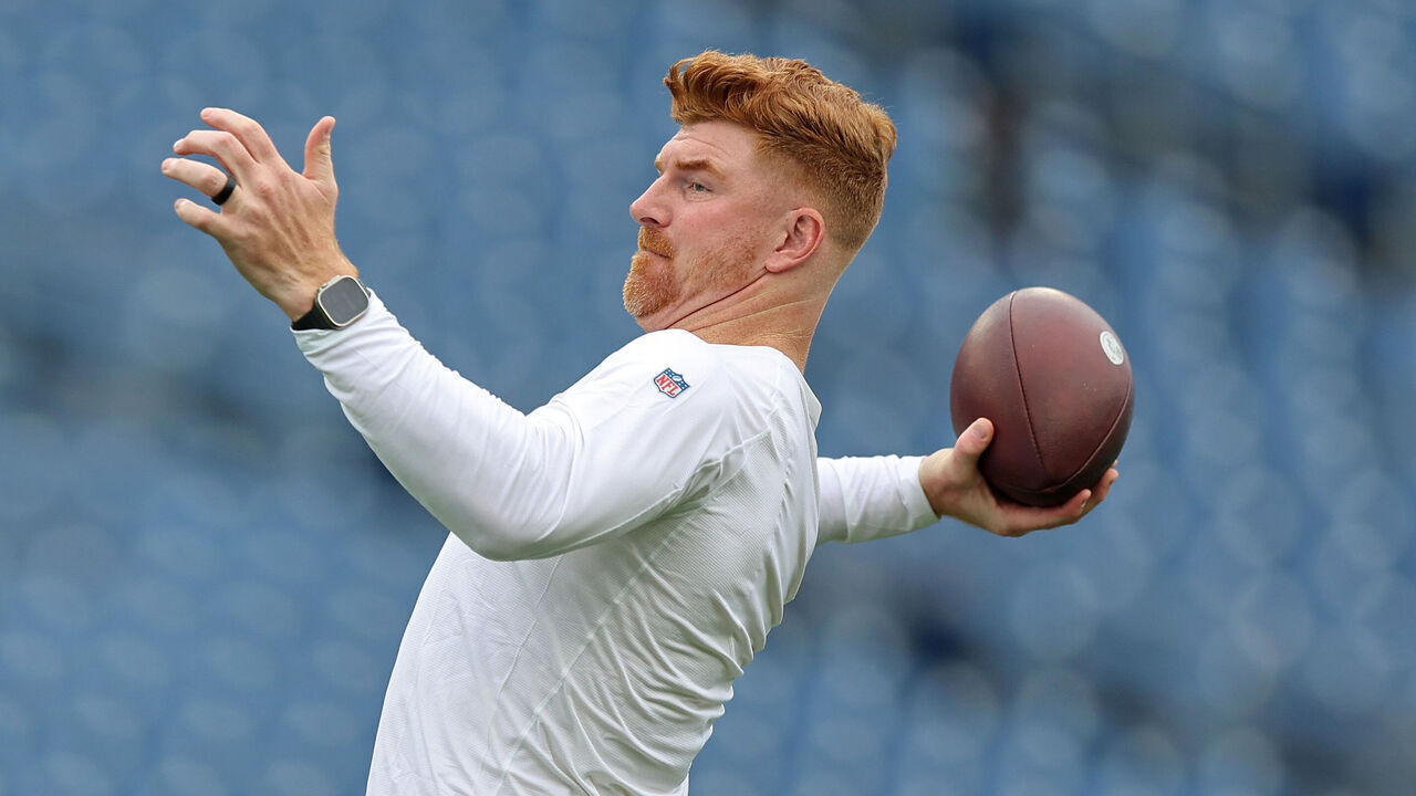 NASHVILLE, TENNESSEE - SEPTEMBER 20: Andy Dalton #14 of the Philadelphia Eagles warms up prior to the game against the Tennessee Titans at Nissan Stadium on September 20, 2026 in Nashville, Tennessee.