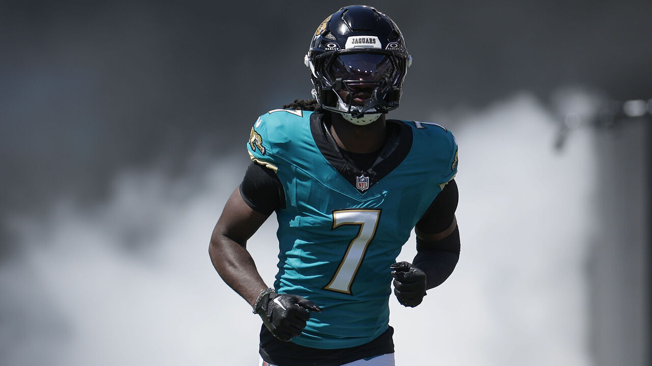 JACKSONVILLE, FL - SEPTEMBER 27: Brian Thomas Jr. #7 of the Jacksonville Jaguars runs out on the field before the game between the Jacksonville Jaguars and the New England Patriots on September 27, 2026 at EverBank Stadium in Jacksonville, Fl.