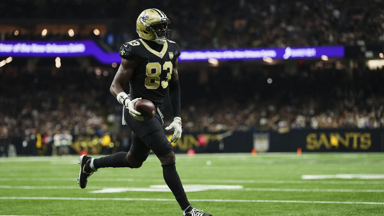 NEW ORLEANS, LA - SEPTEMBER 27: Juwan Johnson #83 of the New Orleans Saints celebrates after scoring a touchdown against the Las Vegas Raiders during an NFL football game at Cesars Superdome on September 27, 2026 in New Orleans, Louisiana.