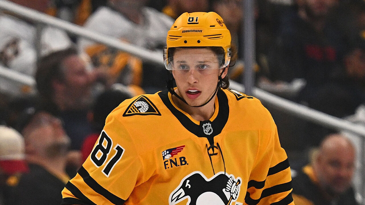 PITTSBURGH, PENNSYLVANIA - OCTOBER 10: Ben Kindel #81 of the Pittsburgh Penguins skates in the second period during the game against the Dallas Stars at PPG PAINTS Arena on October 10, 2026 in Pittsburgh, Pennsylvania.