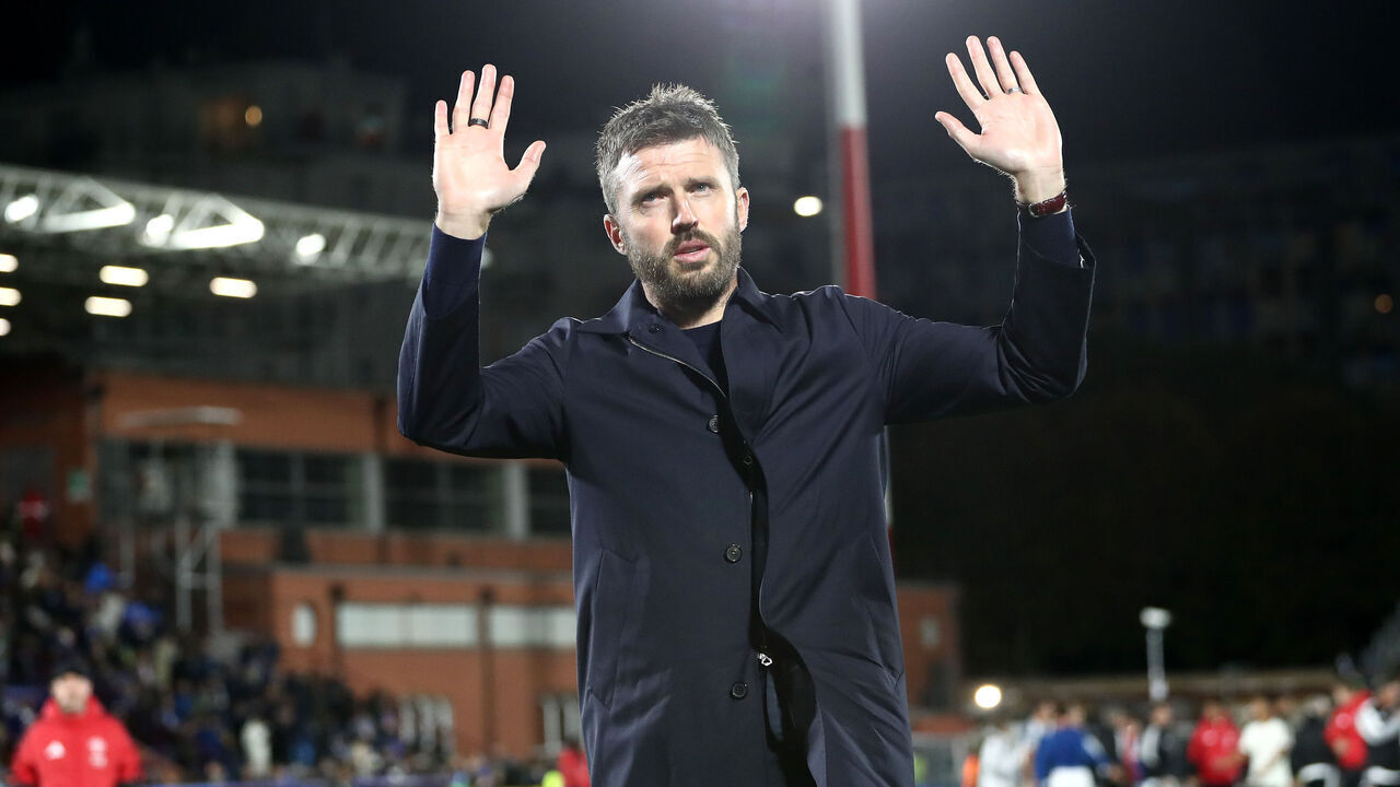 COMO, ITALY - OCTOBER 21: Michael Carrick, Manager of Manchester United, reacts after the UEFA Champions League 2026/27 League Phase MD3 match between Como 1907 and Manchester United at Giuseppe Sinigaglia Stadium on October 21, 2026 in Como, Italy.
