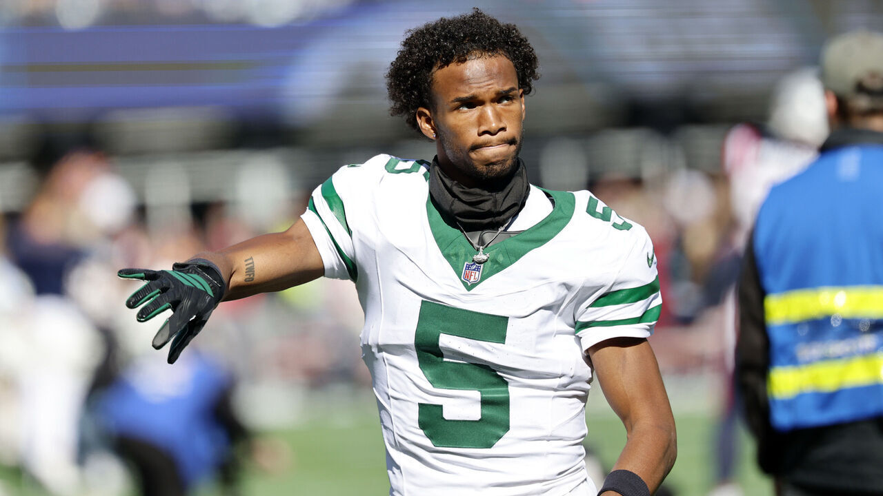FOXBOROUGH, MA - OCTOBER 18: Garrett Wilson #5 of the New York Jets before a game between the New England Patriots and the New York Jets on October 18, 2026, at Gillette Stadium in Foxborough, Massachusetts.