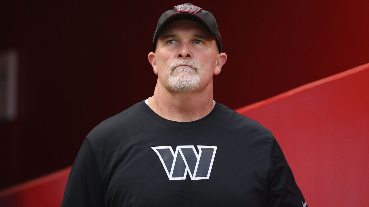 SANTA CLARA, CALIFORNIA - OCTOBER 19: Head coach Dan Quinn of the Washington Commanders looks on before the game against the San Francisco 49ers at Levi's Stadium on October 19, 2026 in Santa Clara, California.