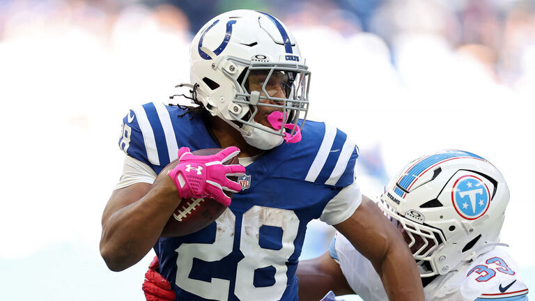 Report: Colts' Taylor drawing trade interest from multiple | theScore
