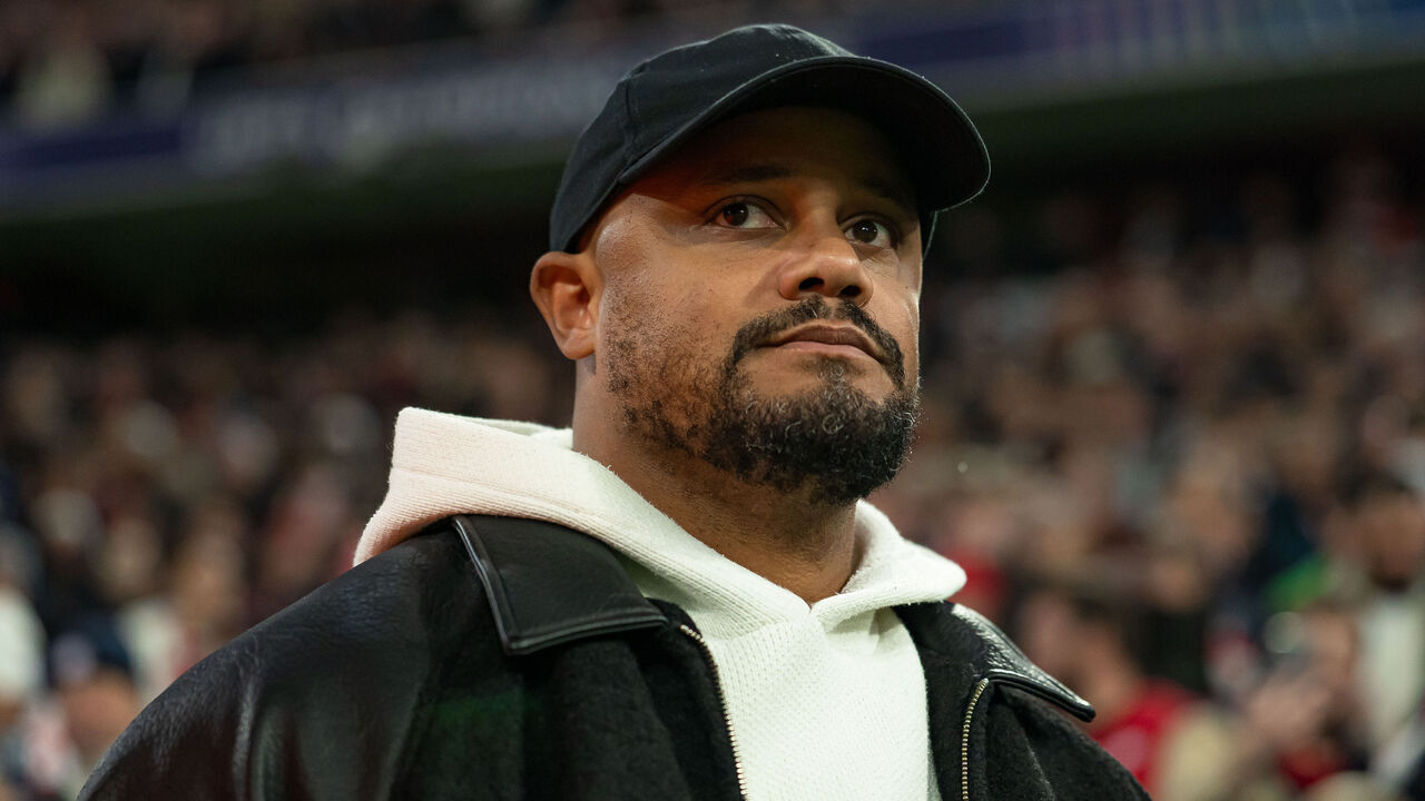 MUNICH, GERMANY - OCTOBER 21: Vincent Kompany, Manager of FC Bayern Munich, looks on before the UEFA Champions League 2026/27 League Phase MD3 match between FC Bayern München and Arsenal FC at Football Arena Munich on October 21, 2026 in Munich, Germany.