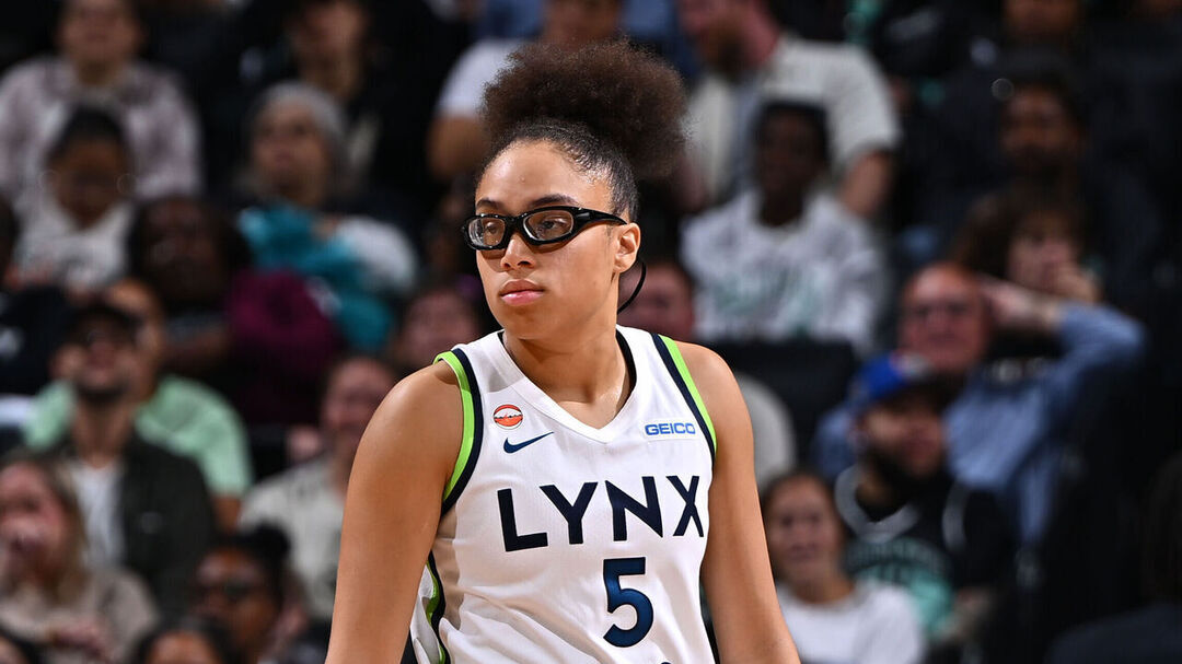 Miles Roe Rookie Miles named to All-WNBA 1st team, Reese lands on | theScore