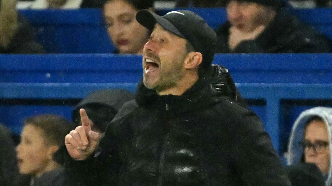 De Zerbi hails 'complete' Spurs after historic victory at | theScore