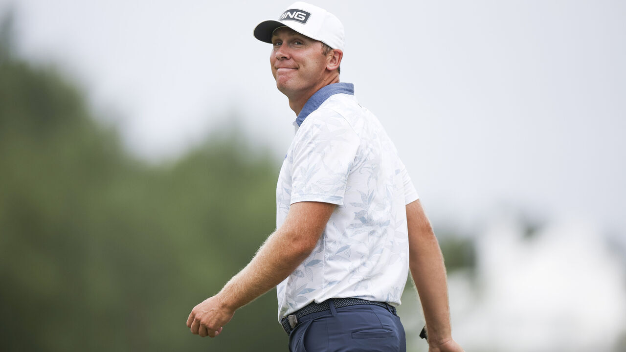 SOUTHAMPTON, BERMUDA - OCTOBER 24: Seamus Power of Ireland acknowledges the crowd on the 18th hole green during the third round of the Butterfield Bermuda Championship 2026 at Port Royal Golf Course on October 24, 2026 in Southampton, Bermuda.