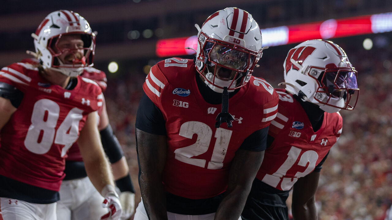 MADISON, WI - OCTOBER 24: Wisconsin Badgers running back Bryan Jackson II (21) celebrates a touchdown run in a college football game between the USC Trojons and the Wisconsin Badgers on October 24th, 2026 at Camp Randall Stadium in Madison, WI.