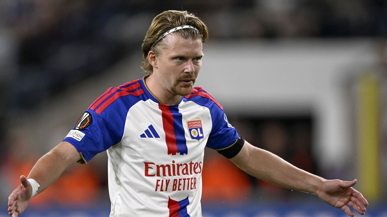 BRUSSELS - Pavel Sulc of Olympique Lyonnais during the Europa League match between RSC Anderlecht and Olympique Lyonnais at the RSC Anderlecht stadium on 16 September 2026 in Brussels, Belgium. GERRIT VAN KEULEN / ANP