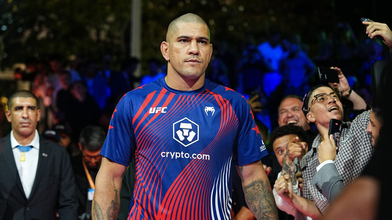 WASHINGTON, DC - JUNE 14: Alex Pereira of Brazil walks to the Octagon in the UFC interim heavyweight championship fight during the UFC Freedom 250 event on the South Lawn at the White House on June 14, 2026 in Washington, DC.