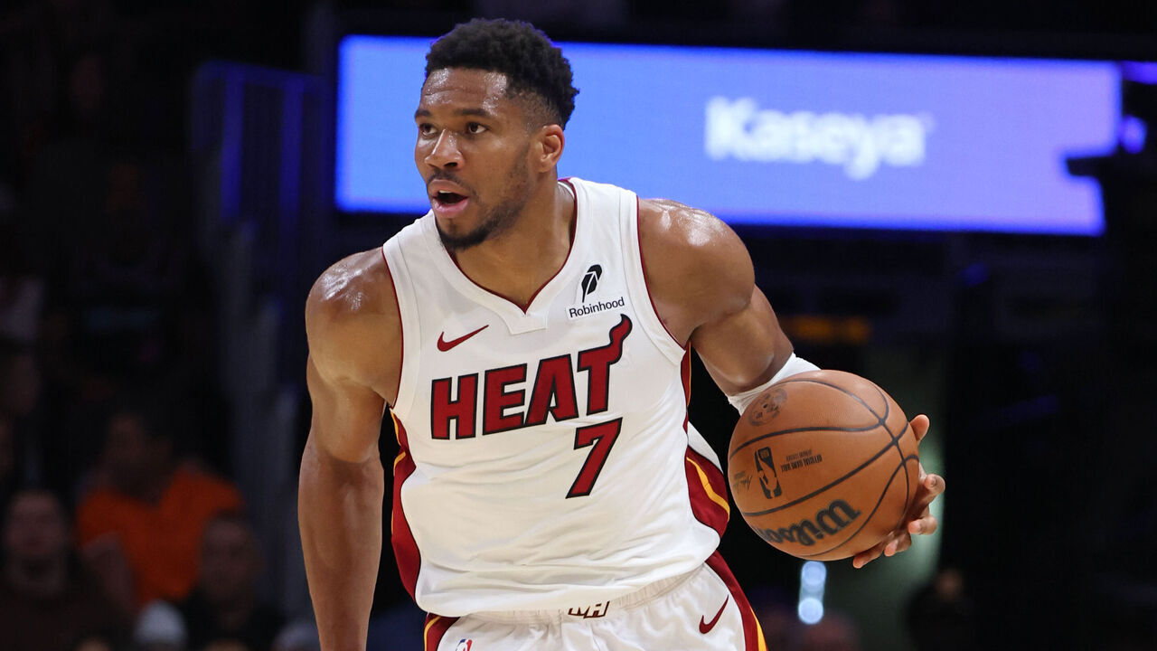 MIAMI, FL - OCTOBER 26: Giannis Antetokounmpo #7 of the Miami Heat handles the ball during the game against the Dallas Mavericks on October 26, 2026 at Kaseya Center in Miami, Florida. Mandatory Copyright Notice: Copyright 2026 NBAE