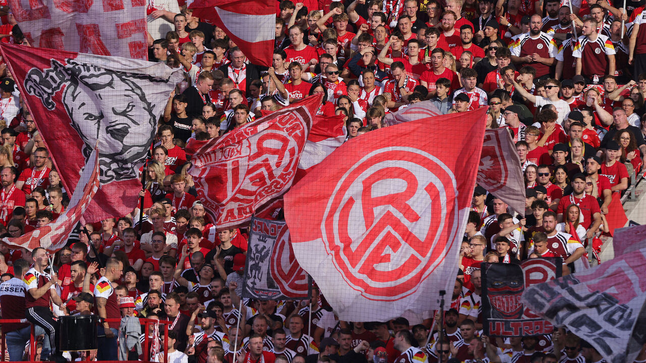 ESSEN, GERMANY - AUGUST 23: Fans of RW Essen during the DFB Cup 2026/27 match between Rot-Weiss Essen and St. Pauli at Stadion an der Hafenstrasse on August 23, 2026 in Essen, Germany.