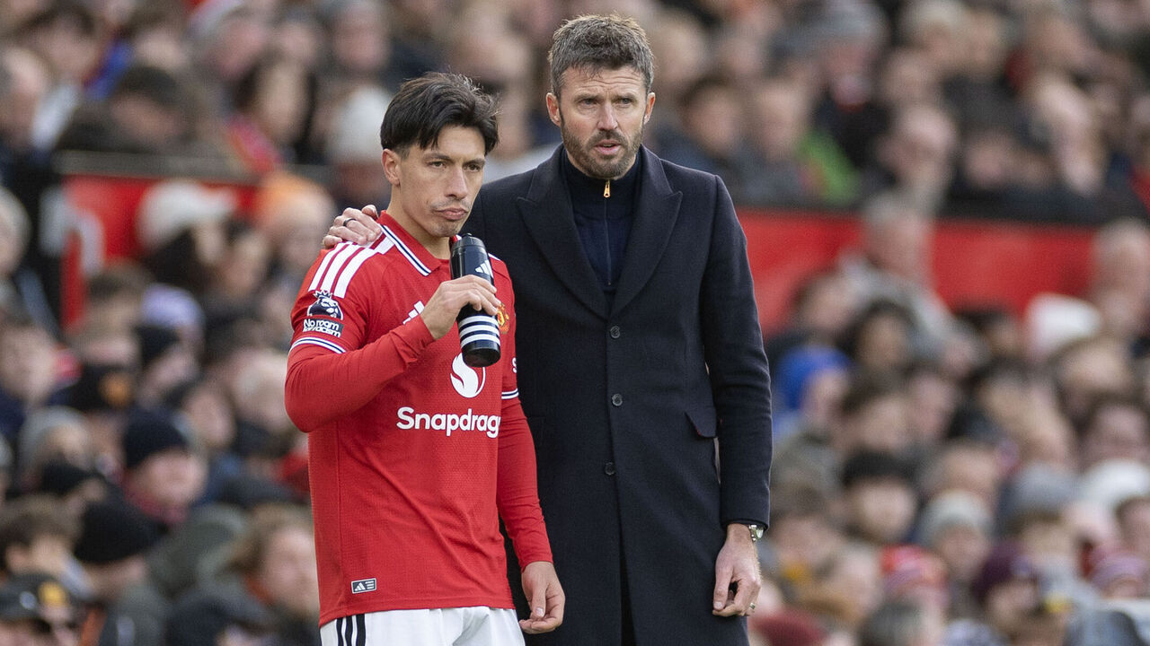 Manchester United manager Michael Carrick and Lisandro Martinez #6 of Manchester United F.C. during the Premier League match between Manchester United and Bournemouth at Old Trafford in Manchester, on October 25, 2026.