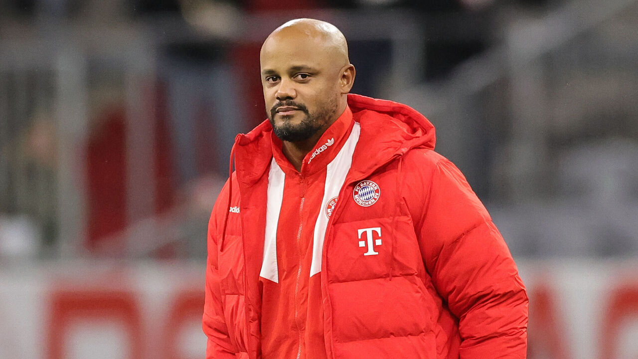 MUNICH, GERMANY - OCTOBER 21: Head coach Vincent Kompany of FC Bayern München ahead of the UEFA Champions League 2026/27 League Phase MD3 match between FC Bayern München and Arsenal FC at Football Arena Munich on October 21, 2026 in Munich, Germany.
