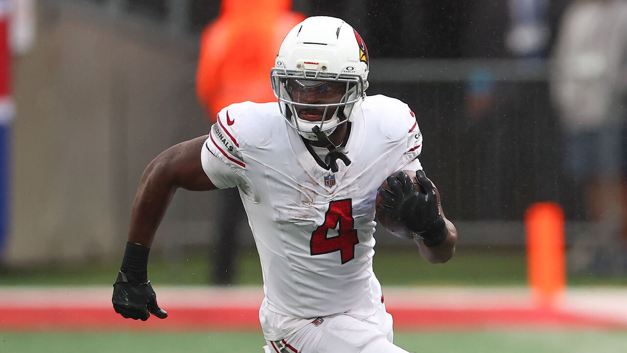 EAST RUTHERFORD, NJ - OCTOBER 04: Jeremiyah Love #4 of the Arizona Cardinals runs during the game against the New York Giants on October 4, 2026 at MetLife Stadium in East Rutherford, New Jersey.
