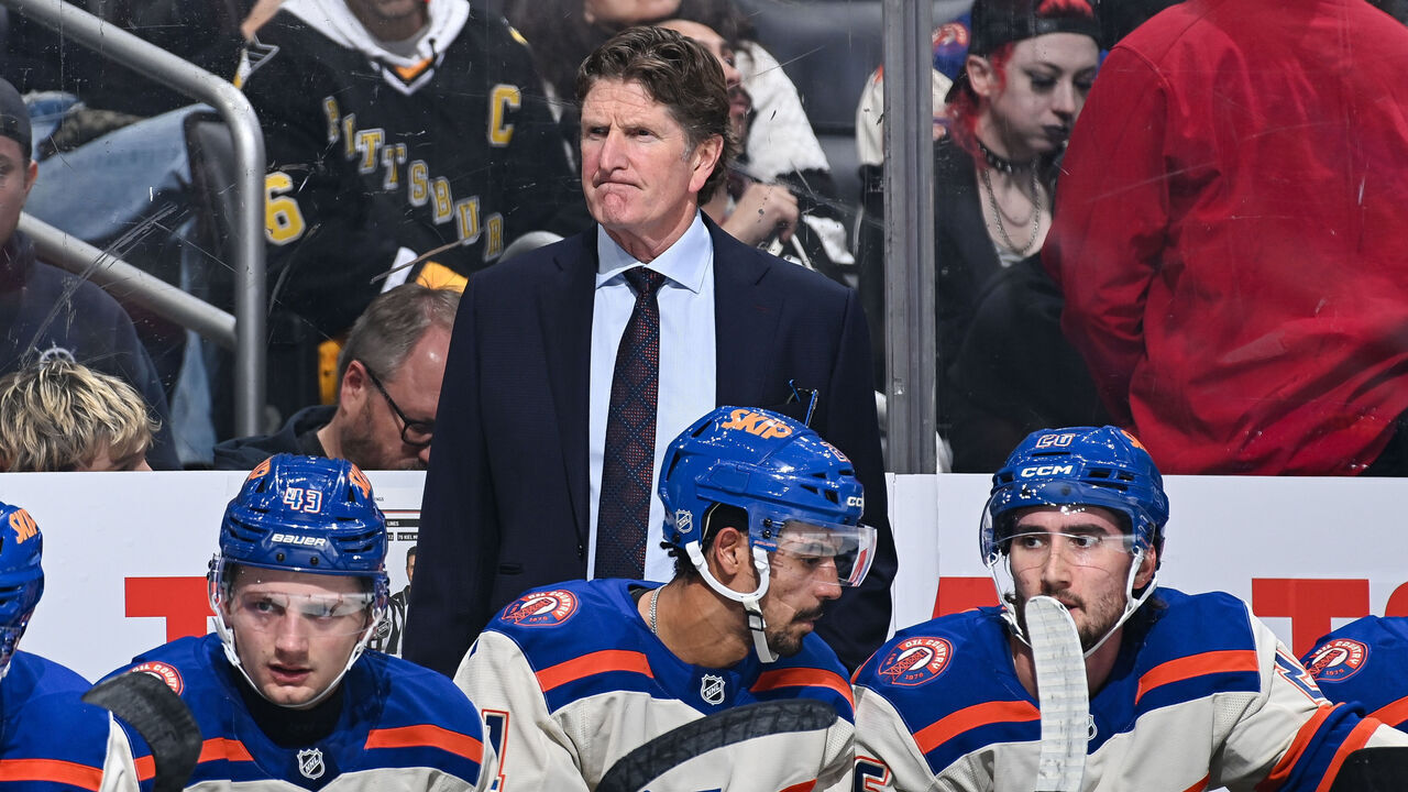 LOS ANGELES, CA - OCTOBER 13: (R-L) Head Coach Mike Babcock of the Edmonton Oilers look on during the first period against the Los Angeles Kings at Crypto.com Arena on October 13, 2026 in Los Angeles, California.