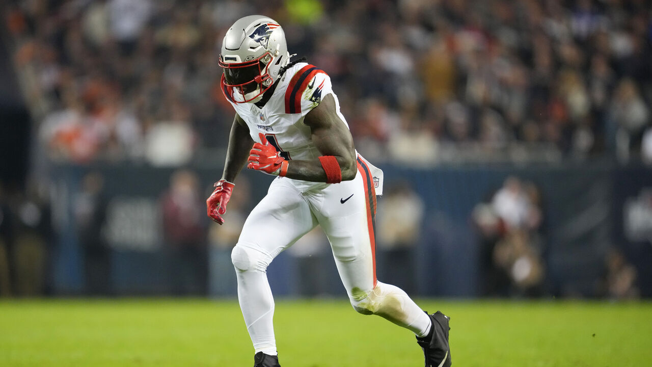 CHICAGO, ILLINOIS - OCTOBER 22: A.J. Brown #1 of the New England Patriots in action against the Chicago Bears during a game at Soldier Field on October 22, 2026 in Chicago, Illinois.