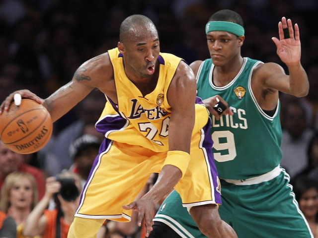 Kobe on recruiting Rondo to Lakers: 'I'm not stopping until he signs an extension'
