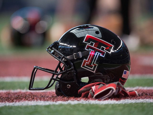 Texas Tech's Jonathan Giles to transfer