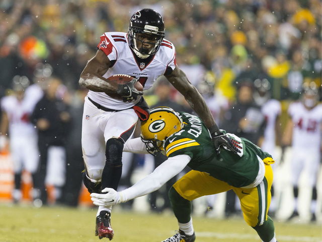 Falcons Julio Jones Injures Hip Vs Packers Thescore Com