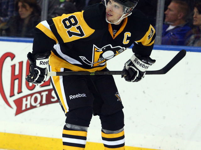 VIDEO: Young Flyers fan horrified to get Sidney Crosby jersey for Christmas
