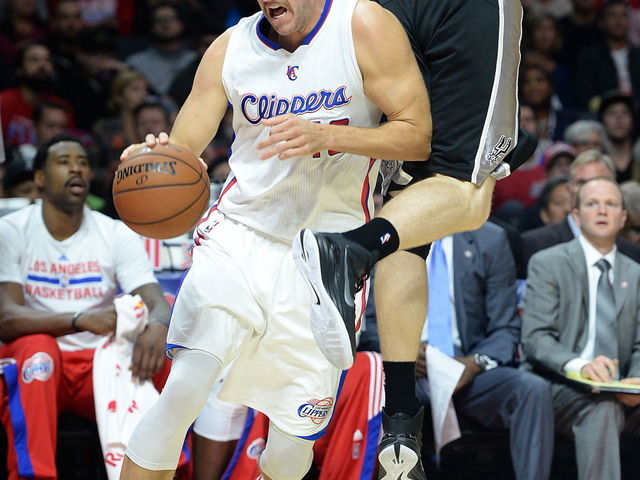 Clippers' Hawes expects to return Monday