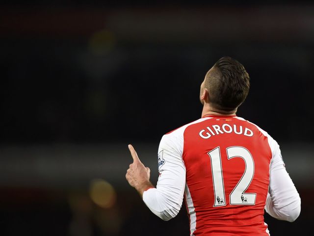 GIF: Arsenal's Olivier Giroud is just showing off now