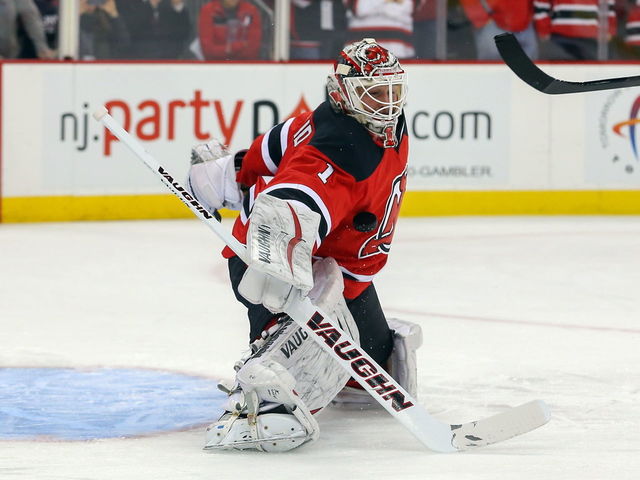 Kinkaid's 1st career shutout backstops Devils' 3rd-straight win
