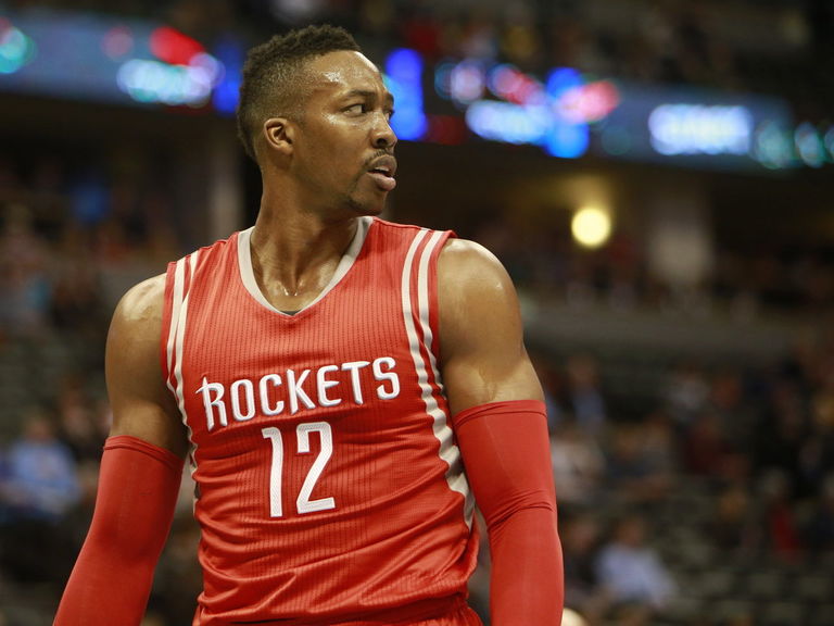 Dwight Howard ejected from Game 4 after 2 infractions involving