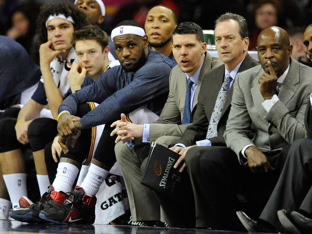 LeBron not embarrassed by 29-point loss, but David Blatt sure is
